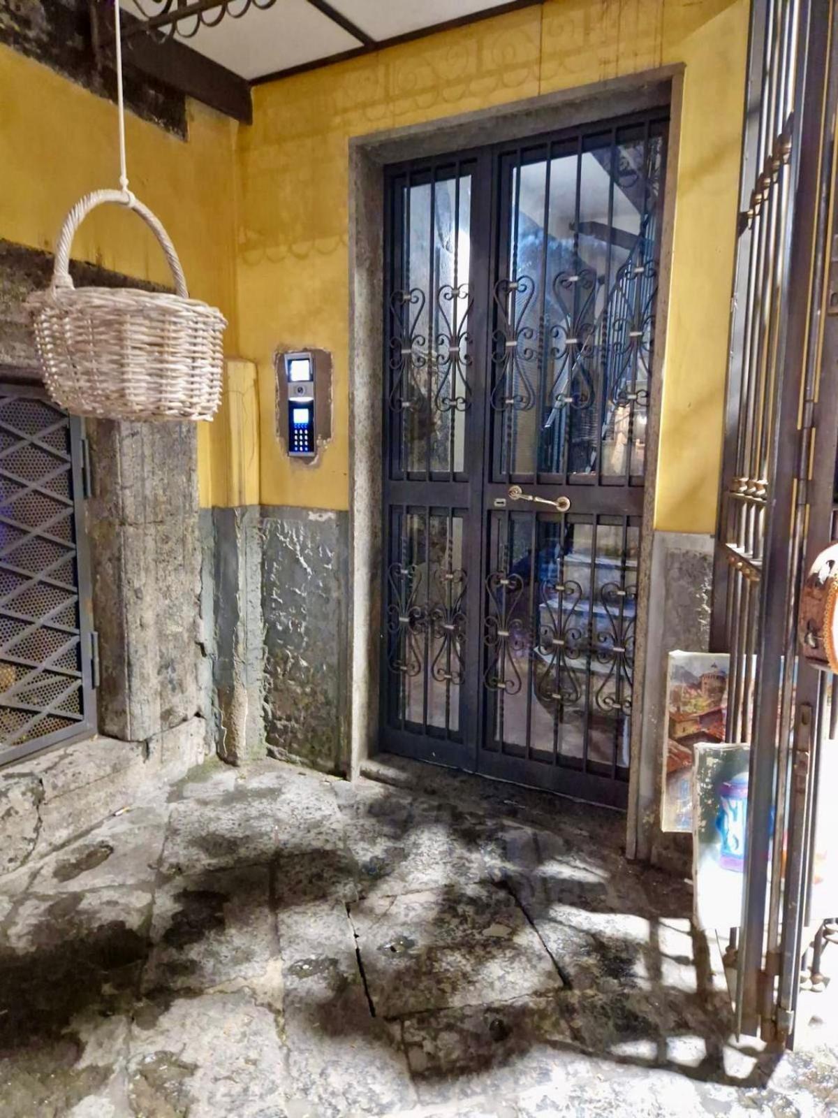 Apartamento La Dimora Nei Presepi In San Gregorio Nápoles Exterior foto