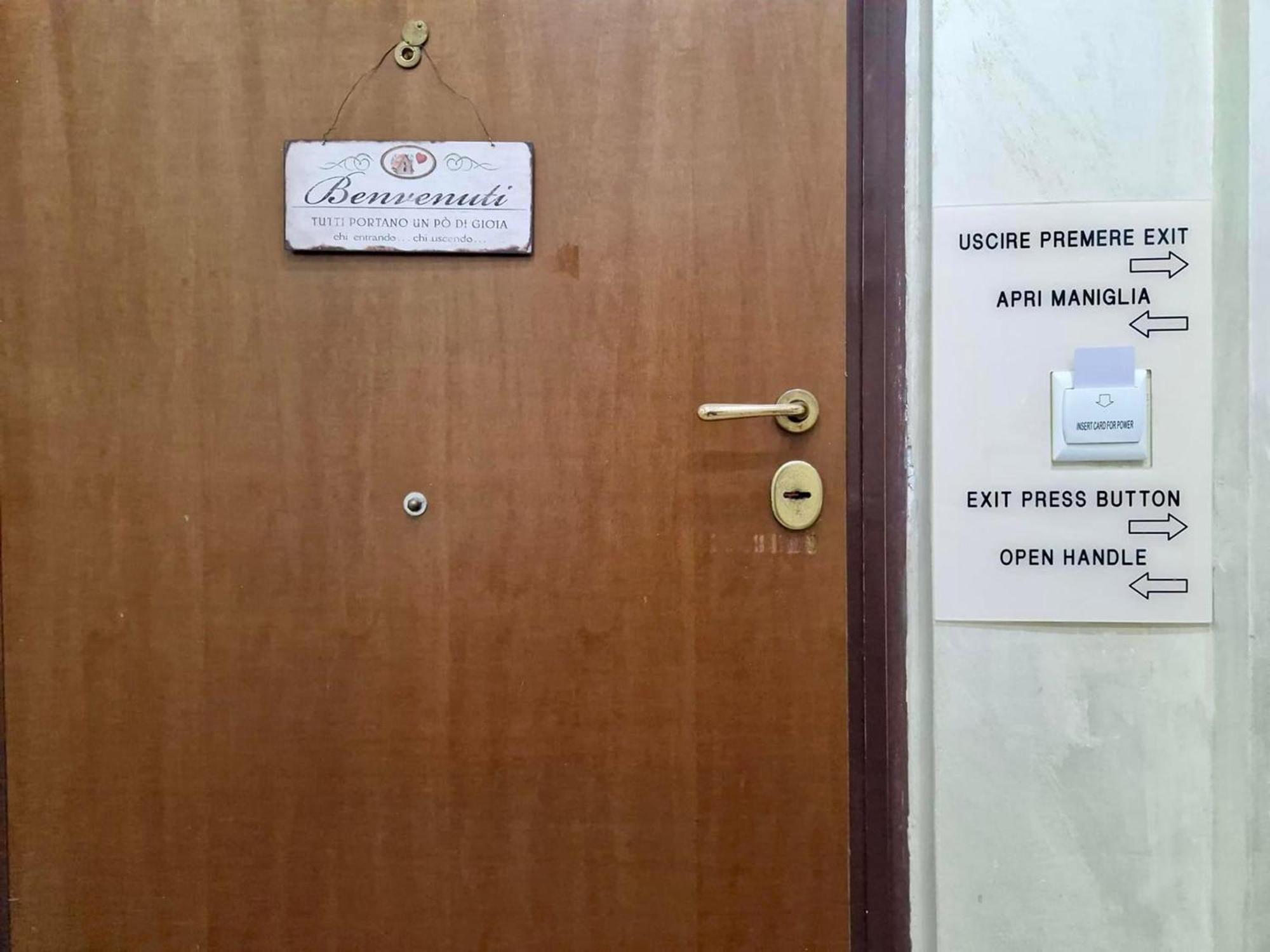 Apartamento La Dimora Nei Presepi In San Gregorio Nápoles Exterior foto